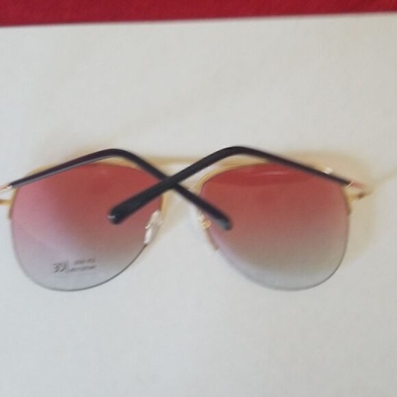 Sunglasses, Aviator Style, Red&Grey lenses,  gold - Picture 5 of 6